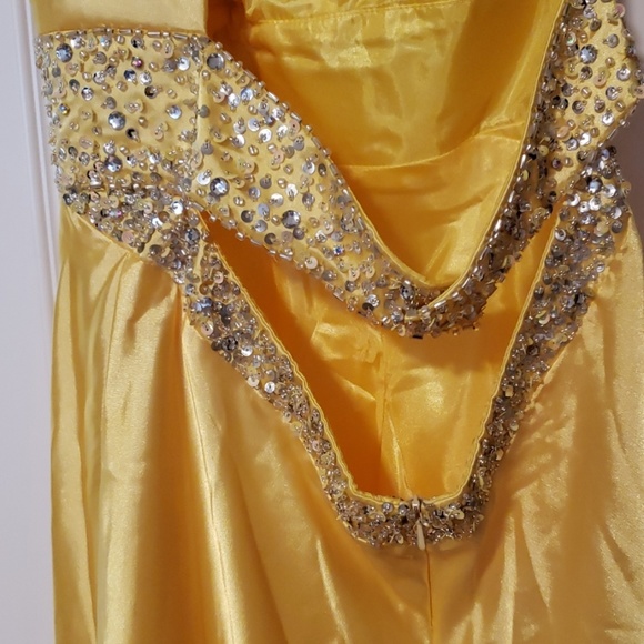 Yellow formal dress with Sequin on Straps and Waist - Picture 4 of 6